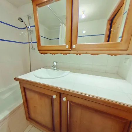 3 Pieces Avec Piscine, Proche Centre Les Saisies, 5 Pers, Parking, Balcon, Classe 3 Etoiles - Fr-1-594-98 *
